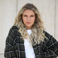 Influencerin Dagi Bee Influencerin Dagi Bee