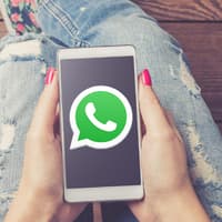 whatsapp-maedchen-quer whatsapp-maedchen-quer