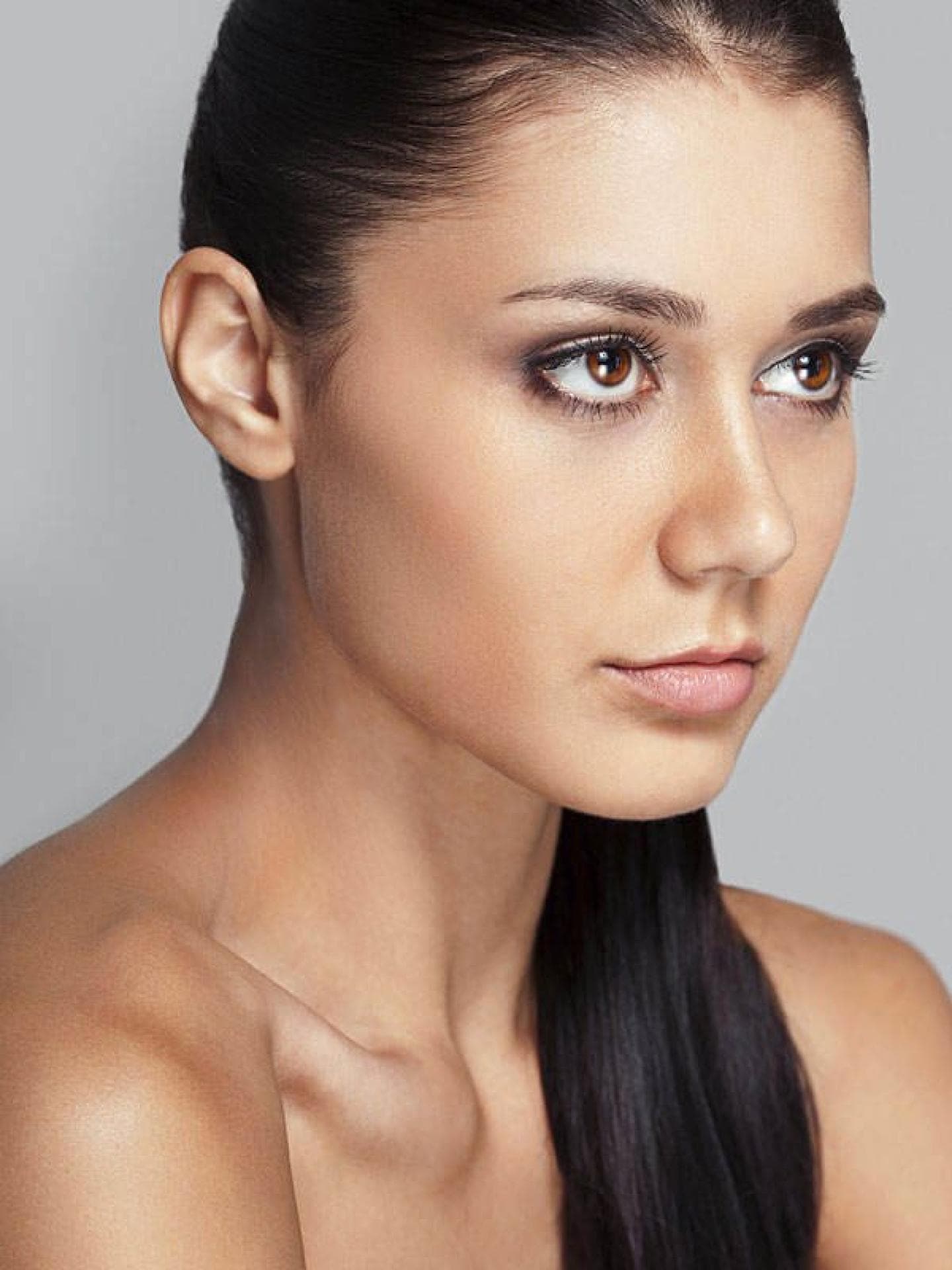 Hungern für knochige Schlüsselbeine Hungern für knochige Schlüsselbeine