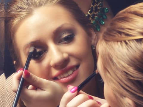 make-up-richtig-schminken_Quer make-up-richtig-schminken_Quer